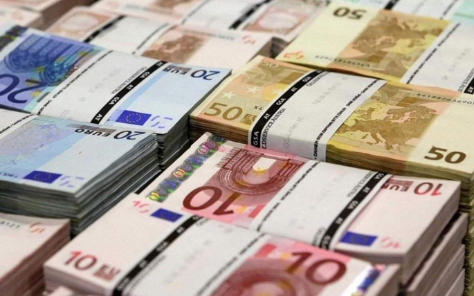 cap nhat ty gia euro moi nhat ngay 208 euro tu do giam xuong duoi 26000 dongeuro