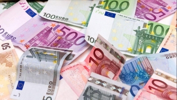 Cập nhât tỷ giá Euro mới nhất ngày 22/8: Trong nước giảm từ 9-30 đồng/Euro