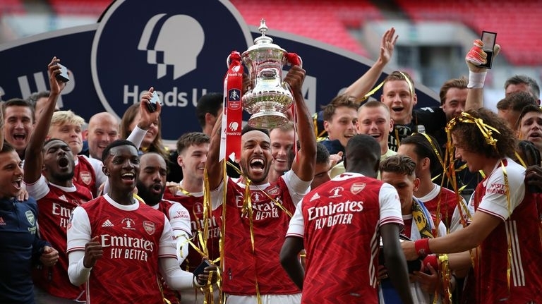 Tin nóng bóng đá ngày 2/8: Arsenal vô địch FA Cup