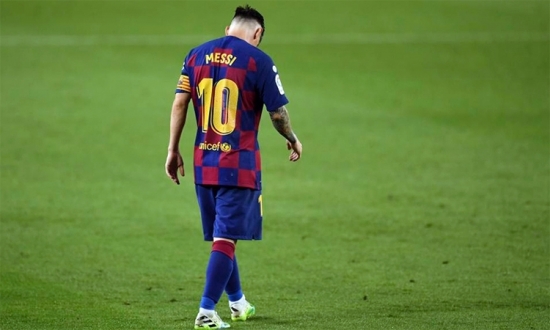 Tin nóng bóng đá ngày 21/8: Messi thông báo muốn rời Barca