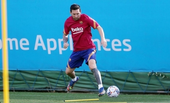 Tin nóng bóng đá sáng 8/9: Messi có buổi tập đầu tiên tại Barca trước thềm mùa giải mới