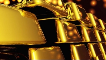 Giá vàng hôm nay 13/10: Vàng nội rời mốc 42 triệu đồng/lượng