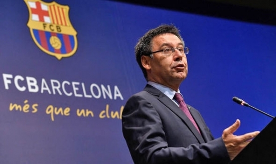 Tin nóng bóng đá tối 27/10: Chủ tịch Barca không chấp nhận từ chức