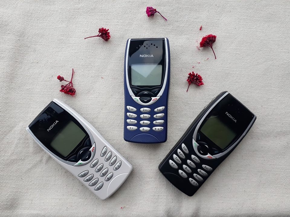 Nokia 8210: Điện thoại "cục gạch" mới ra mắt có gì "hot"?